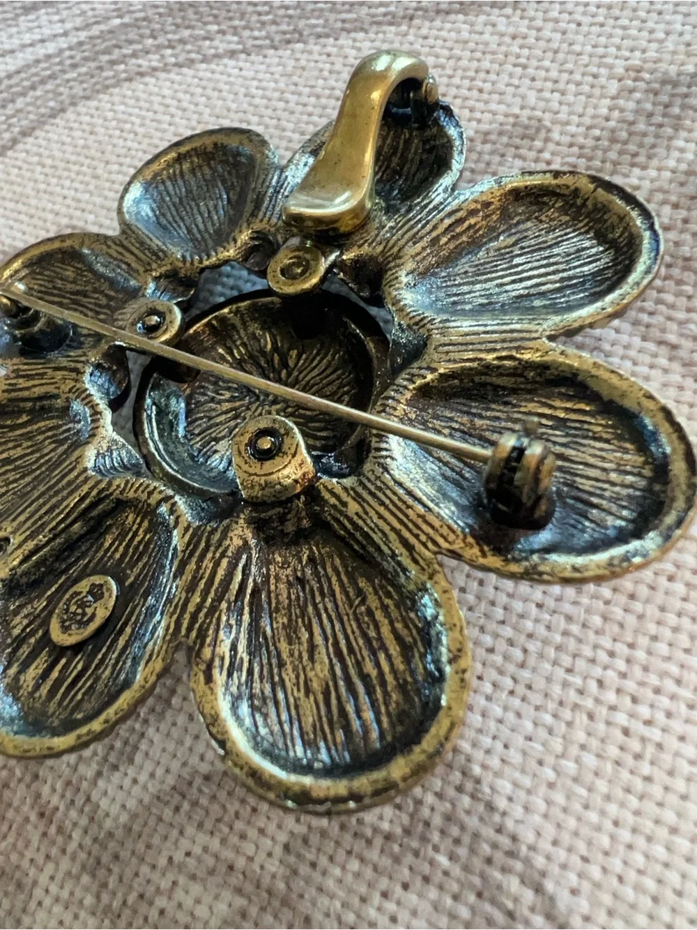 Premiere Design Western Faux White Howlite & Antique Brass Flower Brooc